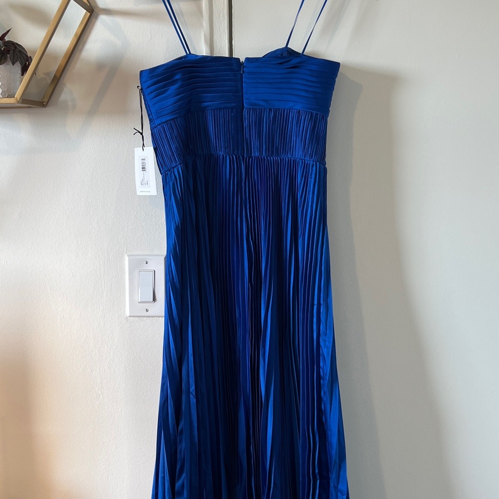 AMUR Pleated Strapless Belle Midi Dress - Picture 14 of 16